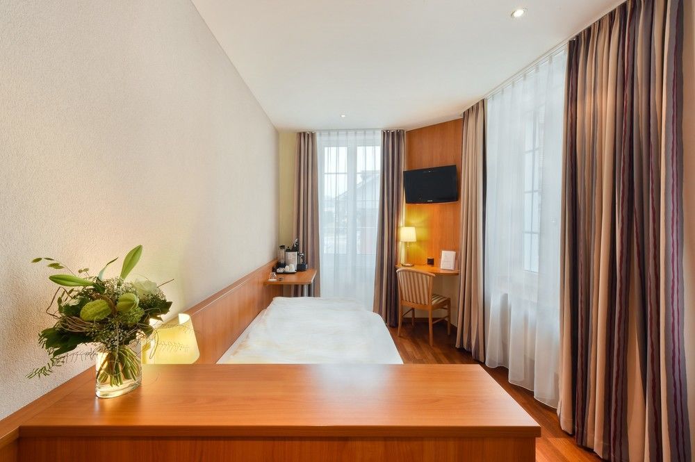 זופינגן Hotel Engel מראה חיצוני תמונה