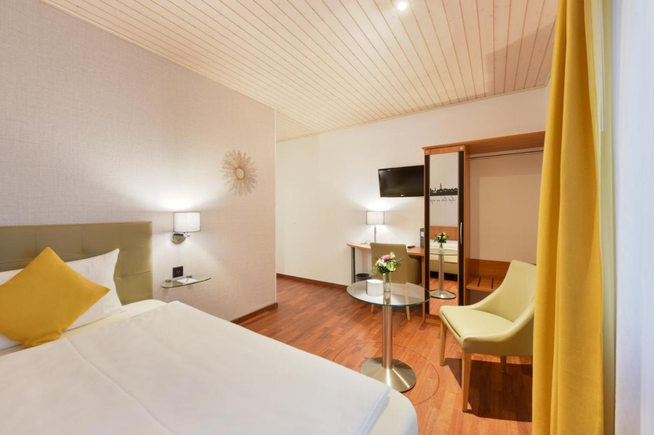 זופינגן Hotel Engel מראה חיצוני תמונה